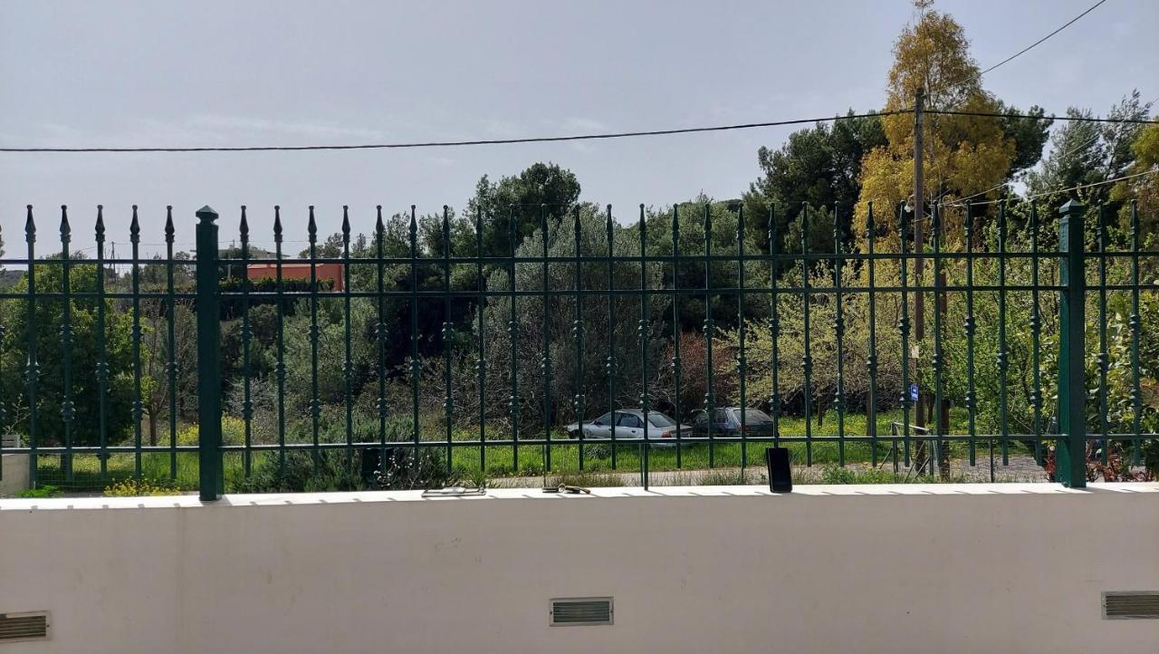Filoxenia House Near Airport Apartamento Vravrona Exterior foto